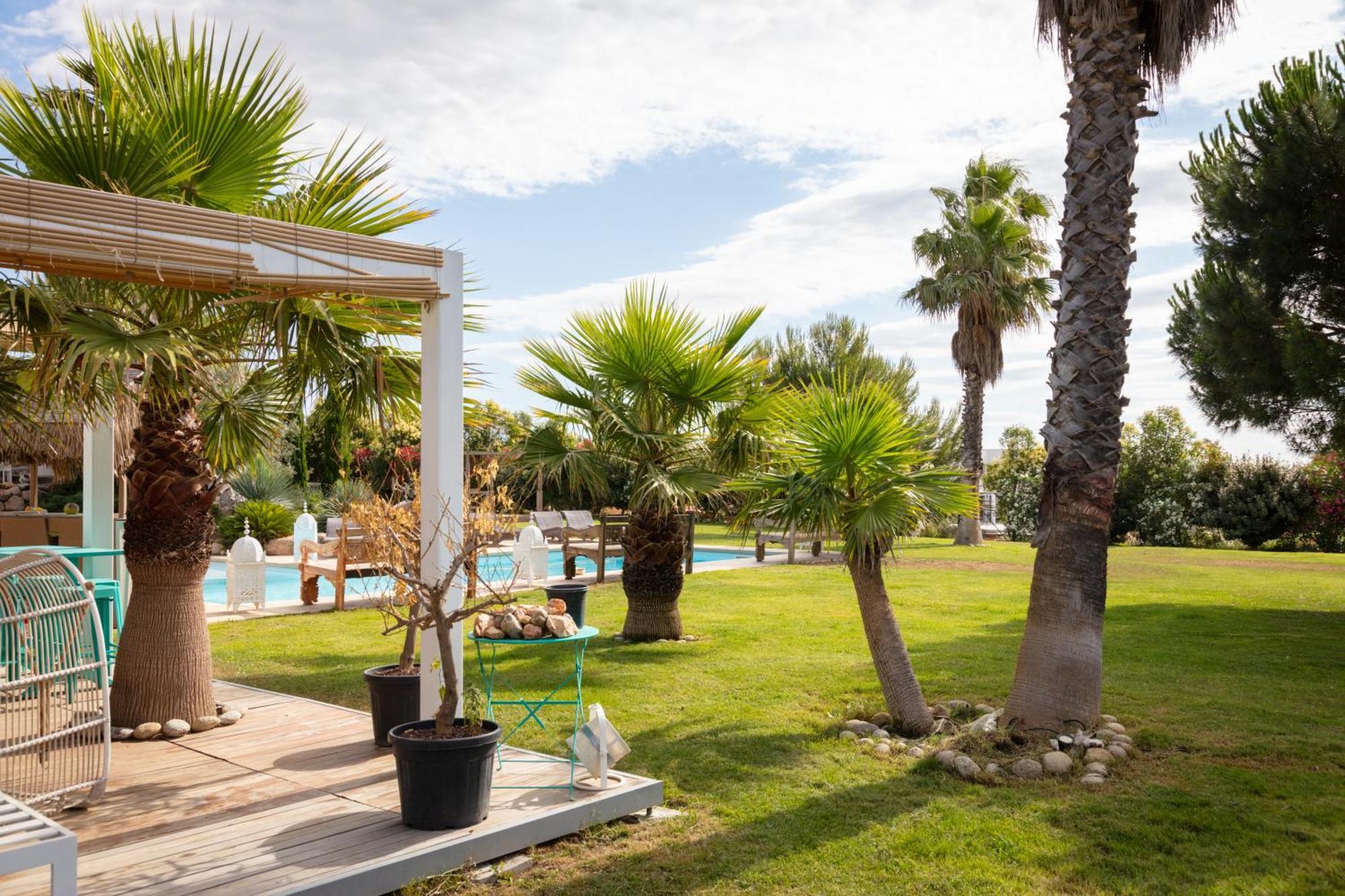 Escapades Lointaines Bed & Breakfast Перпинян Екстериор снимка