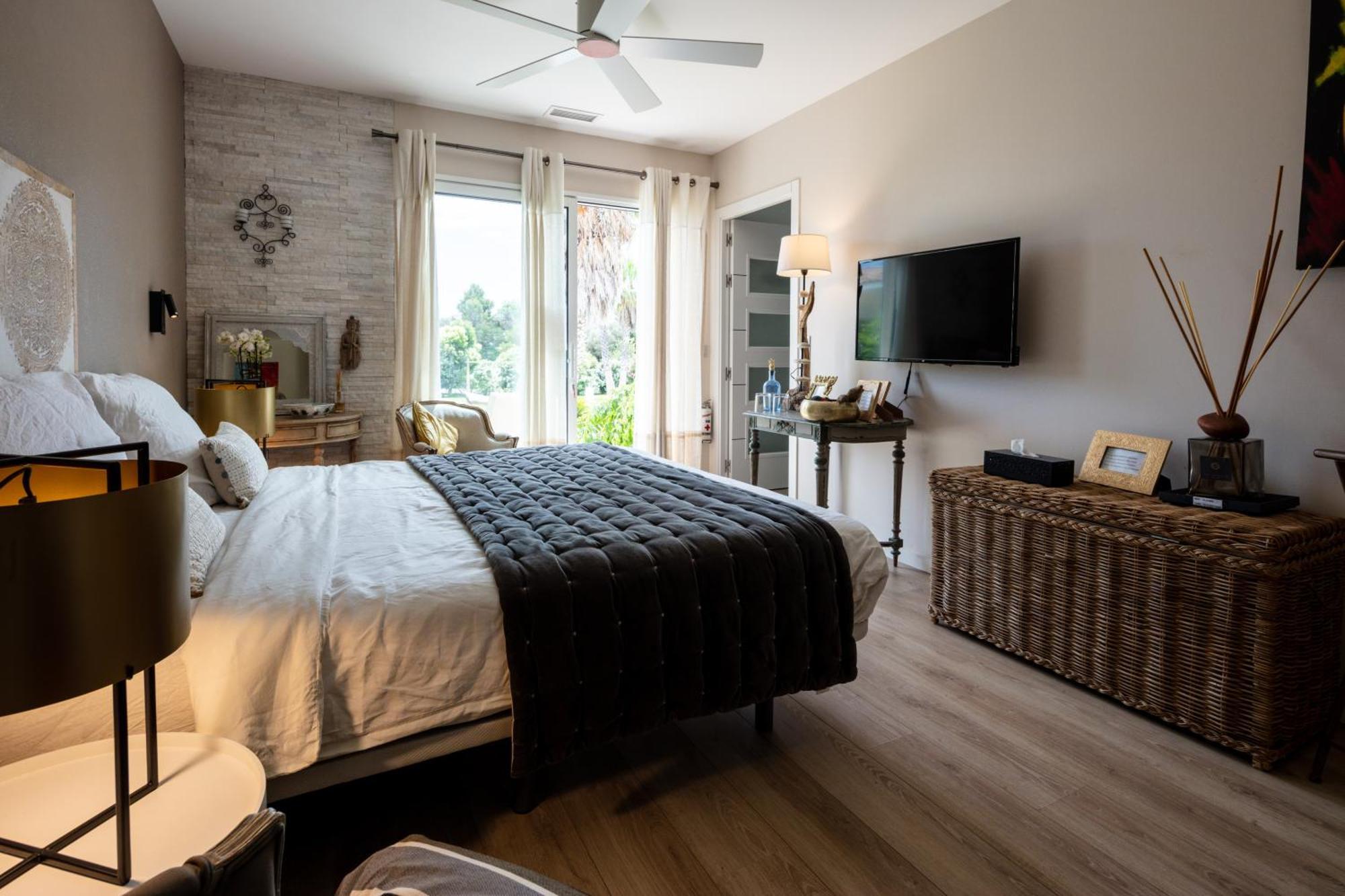 Escapades Lointaines Bed & Breakfast Перпинян Екстериор снимка