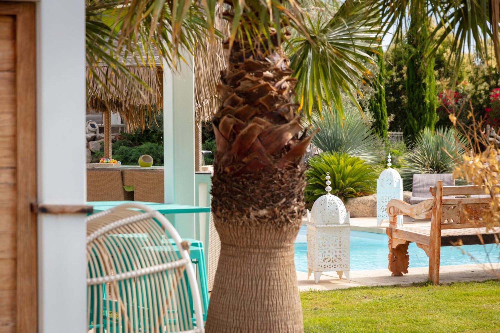 Escapades Lointaines Bed & Breakfast Перпинян Екстериор снимка