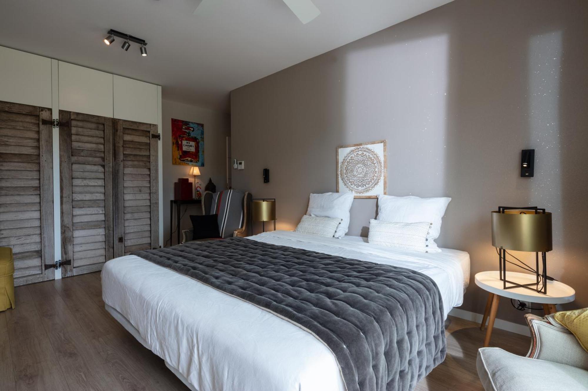 Escapades Lointaines Bed & Breakfast Перпинян Екстериор снимка