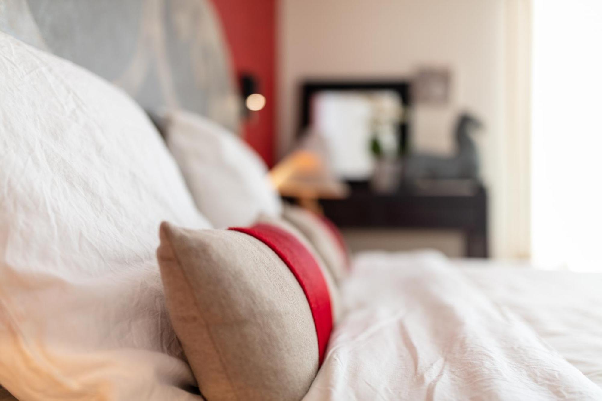 Escapades Lointaines Bed & Breakfast Перпинян Екстериор снимка