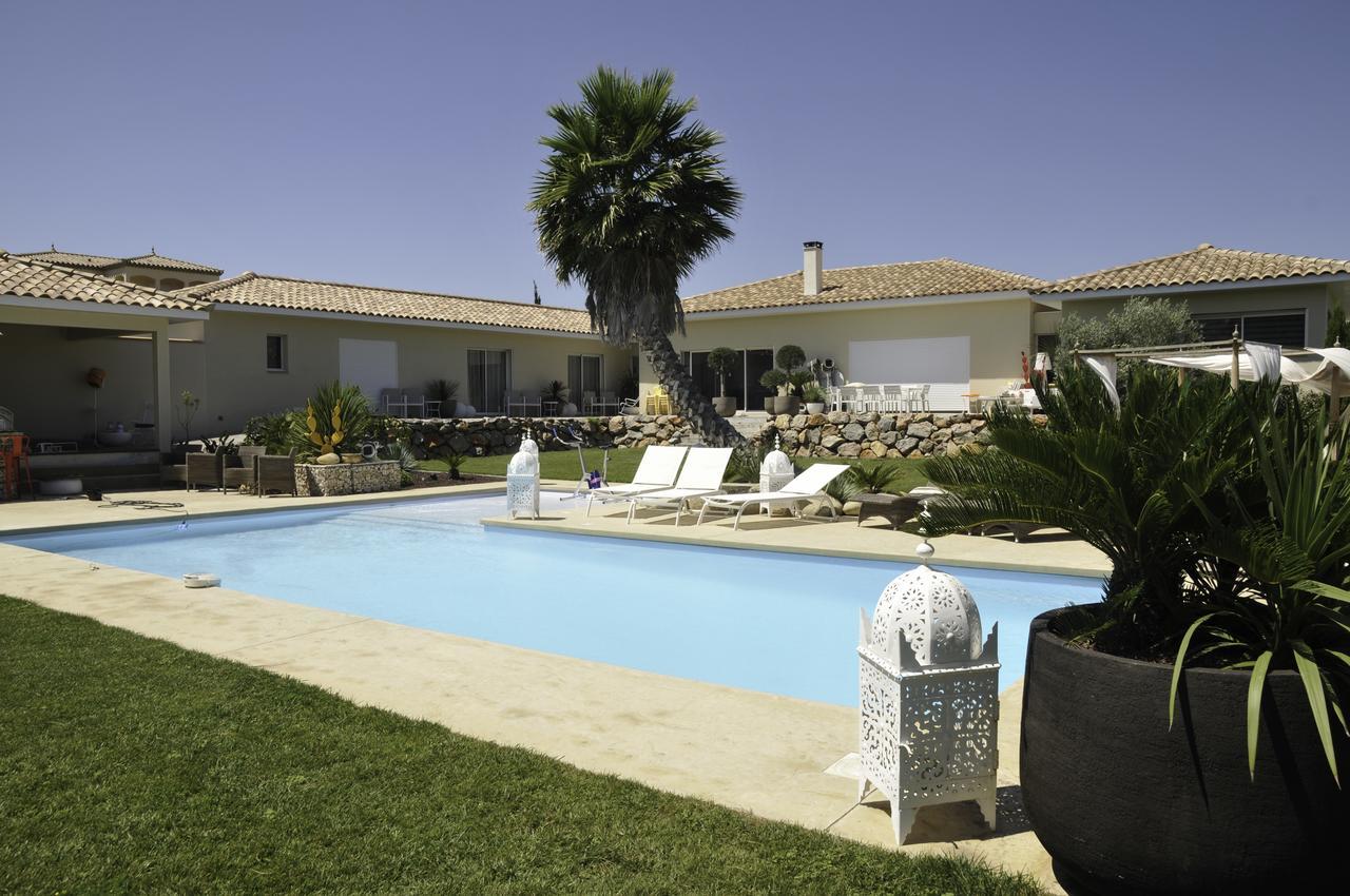 Escapades Lointaines Bed & Breakfast Перпинян Екстериор снимка