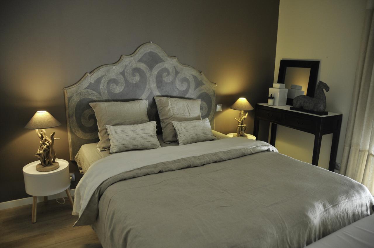Escapades Lointaines Bed & Breakfast Перпинян Екстериор снимка
